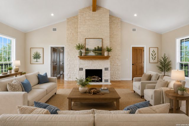 26 SEEWALD RD, Boerne, TX 78006