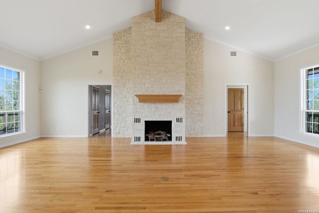 26 SEEWALD RD, Boerne, TX 78006