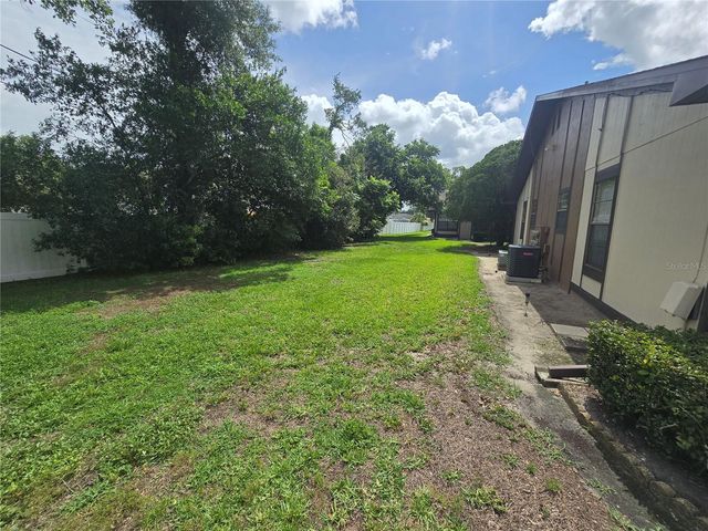4632 BLOSSOM BOULEVARD 4632, Zephyrhills, FL 33542