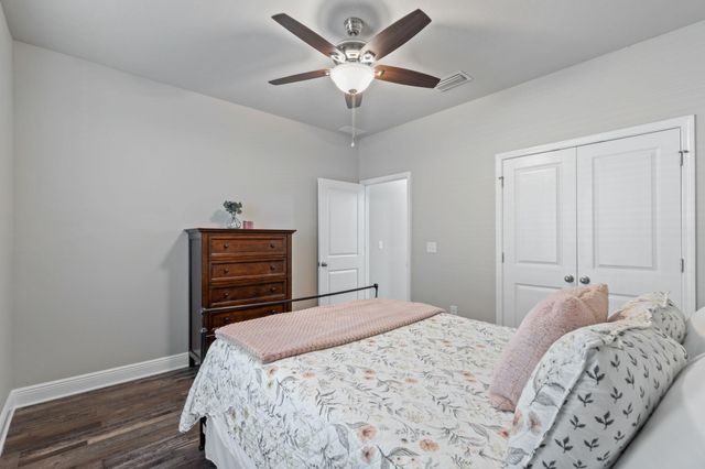 542 Brighton Cove, Freeport, FL 32439
