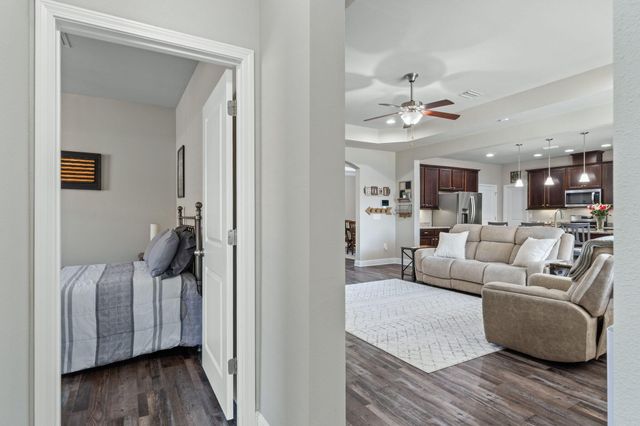 542 Brighton Cove, Freeport, FL 32439