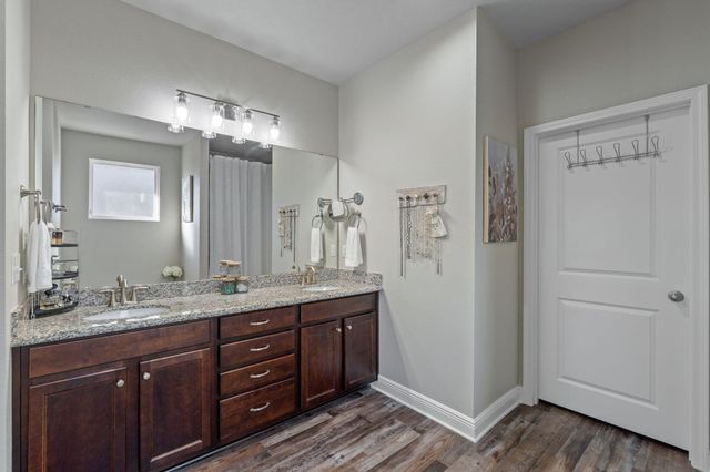542 Brighton Cove, Freeport, FL 32439