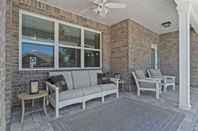 542 Brighton Cove, Freeport, FL 32439