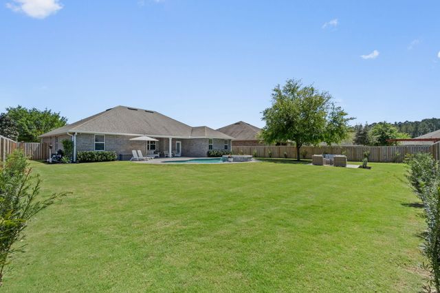 542 Brighton Cove, Freeport, FL 32439