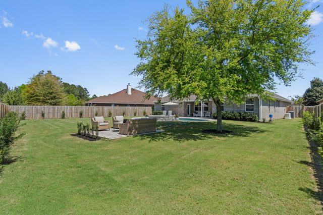 542 Brighton Cove, Freeport, FL 32439