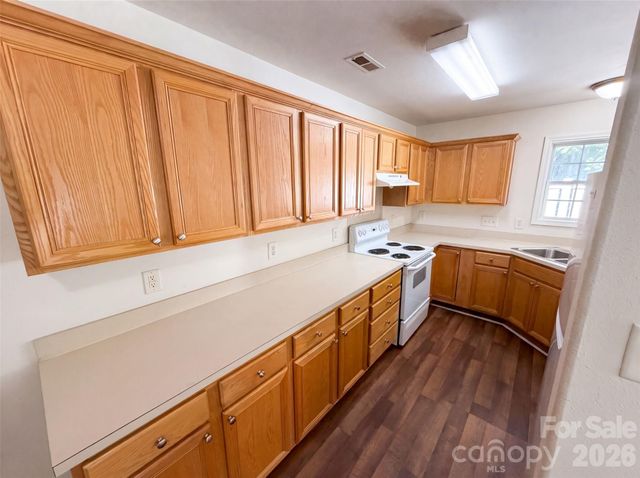9514 Littleleaf Drive, Charlotte, NC 28215