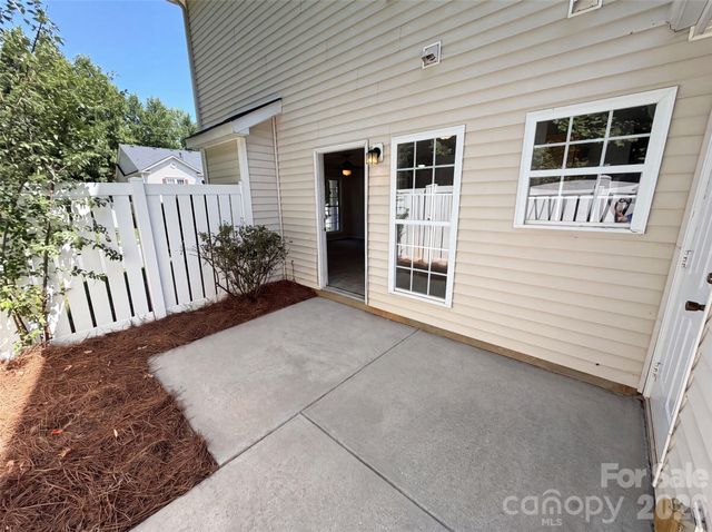 9514 Littleleaf Drive, Charlotte, NC 28215