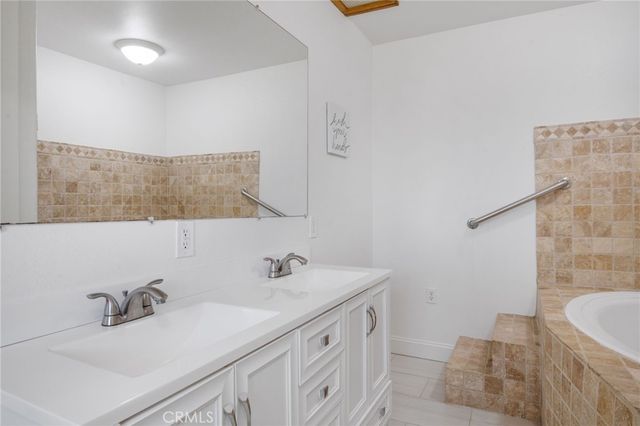 29623 Ash Dale, Canyon Lake, CA 92587