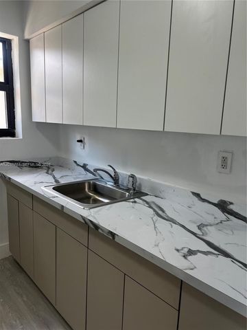 811 81st St 2, Miami Beach, FL 33141