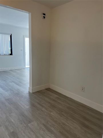 811 81st St 2, Miami Beach, FL 33141
