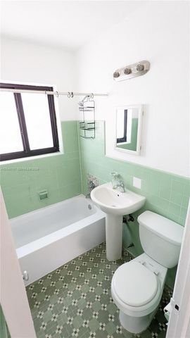 811 81st St 2, Miami Beach, FL 33141