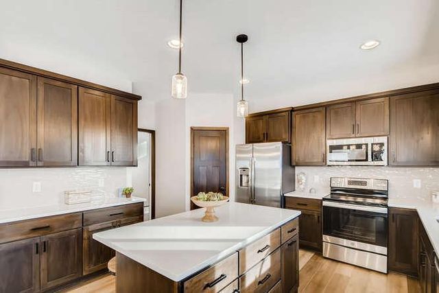 436 Mario Drive, Vadnais Heights, MN 55127