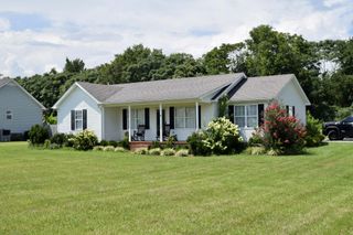220 Joyce Cir, Lafayette, TN 37083
