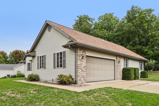 1110 Gruennert Court, Jefferson, WI 53549