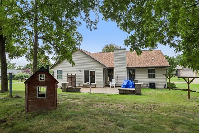 1110 Gruennert Court, Jefferson, WI 53549