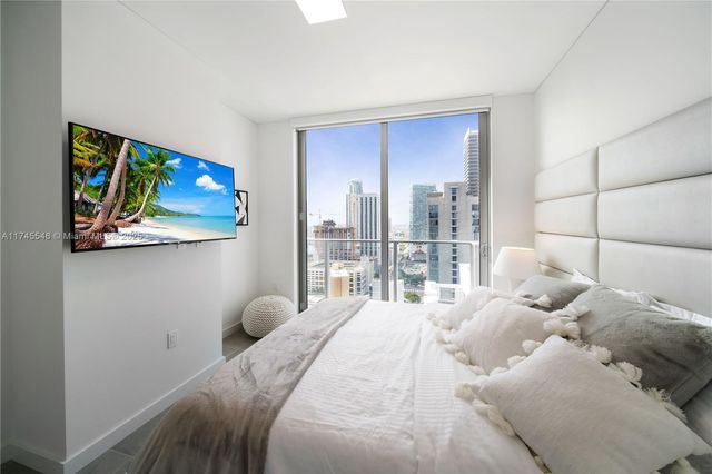 227 NE 2nd St 3106, Miami, FL 33132