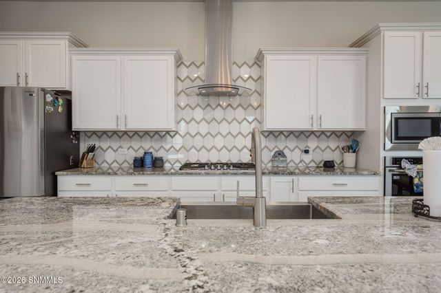 393 Marisa Court, Las Cruces, NM 88007