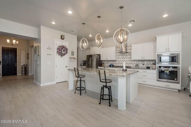 393 Marisa Court, Las Cruces, NM 88007