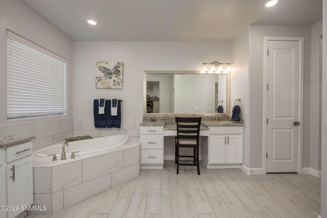 393 Marisa Court, Las Cruces, NM 88007