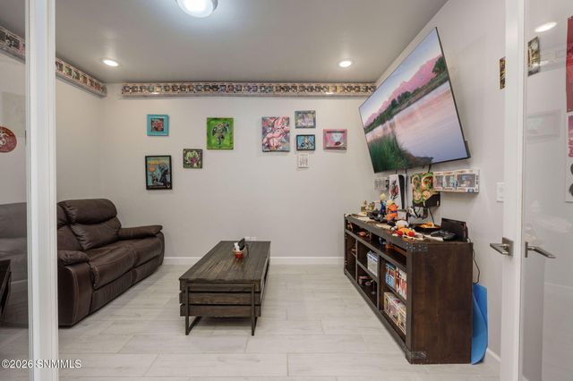 393 Marisa Court, Las Cruces, NM 88007