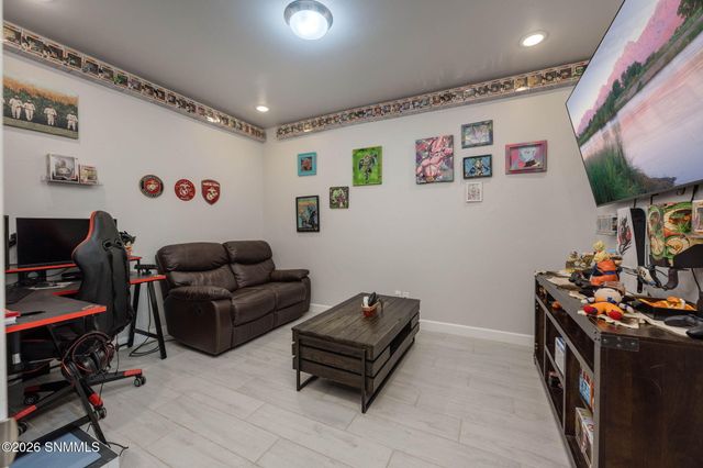 393 Marisa Court, Las Cruces, NM 88007