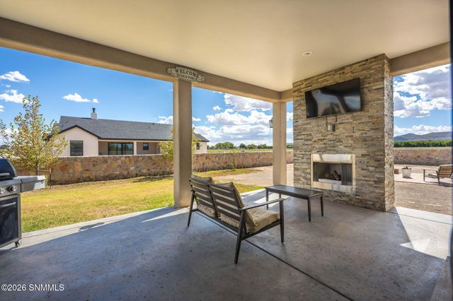393 Marisa Court, Las Cruces, NM 88007