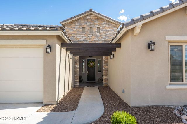 393 Marisa Court, Las Cruces, NM 88007