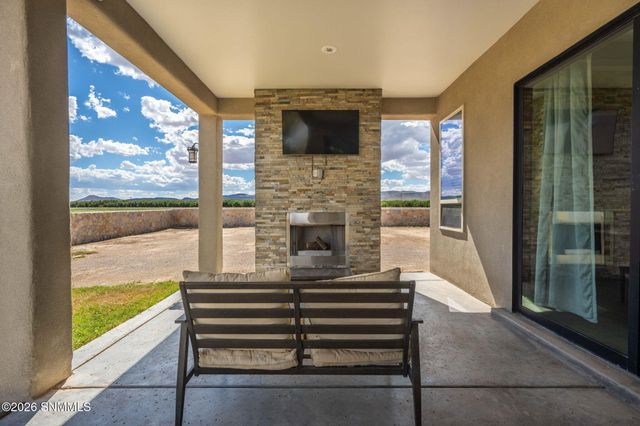 393 Marisa Court, Las Cruces, NM 88007