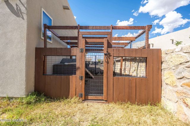 393 Marisa Court, Las Cruces, NM 88007