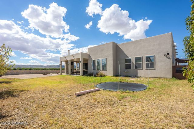 393 Marisa Court, Las Cruces, NM 88007