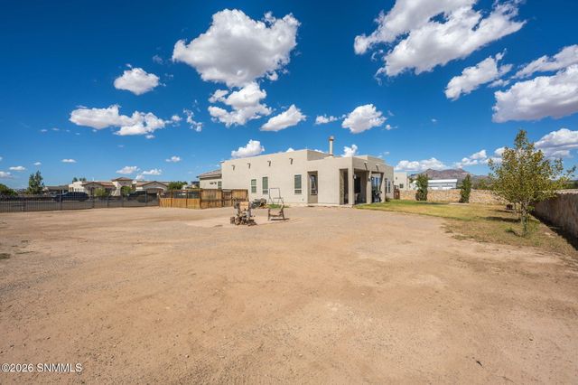 393 Marisa Court, Las Cruces, NM 88007