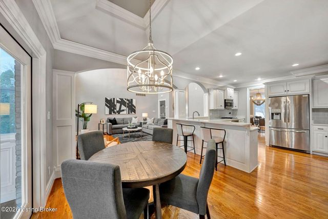 7627 Ashleywood Dr, Louisville, KY 40241