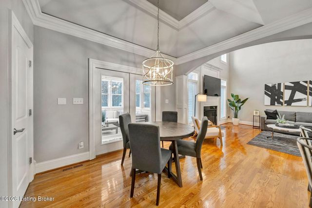 7627 Ashleywood Dr, Louisville, KY 40241