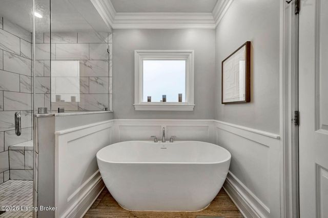 7627 Ashleywood Dr, Louisville, KY 40241