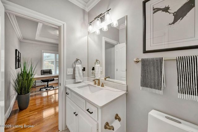 7627 Ashleywood Dr, Louisville, KY 40241