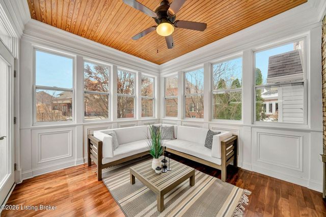 7627 Ashleywood Dr, Louisville, KY 40241