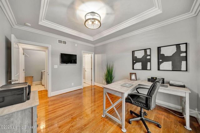 7627 Ashleywood Dr, Louisville, KY 40241