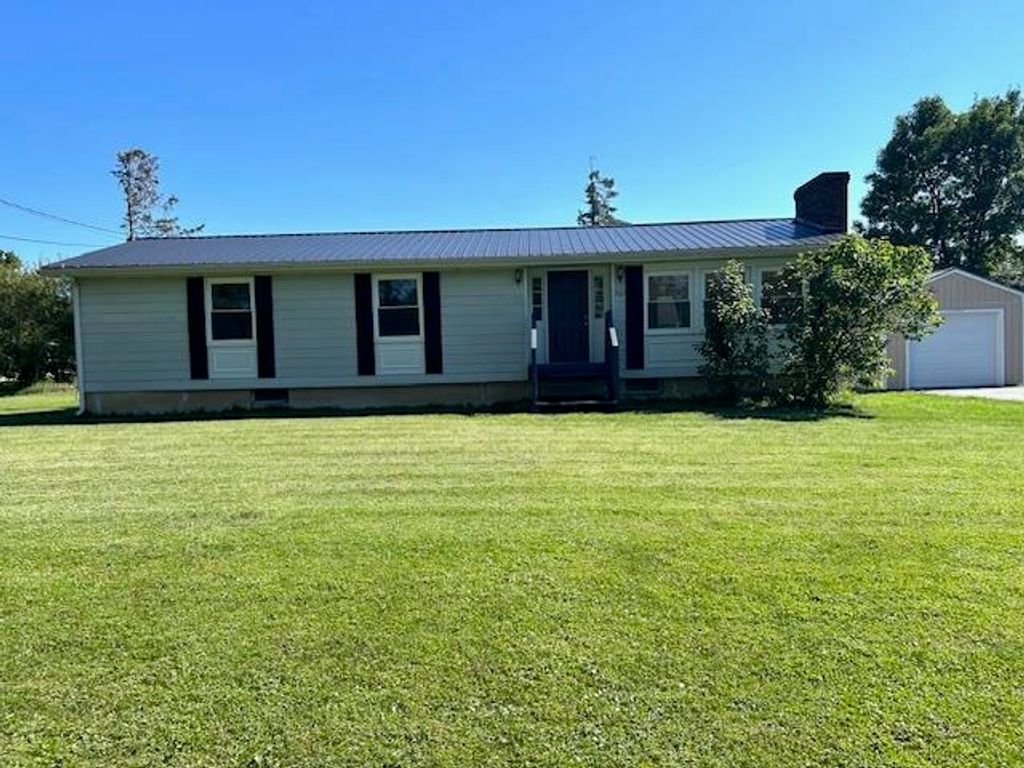60 New Haven Road, Vergennes, VT 05491