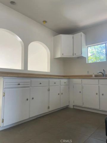 634 E Walnut, Burbank, CA 91501