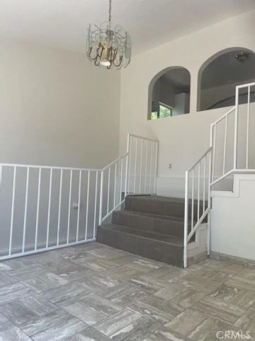 634 E Walnut, Burbank, CA 91501