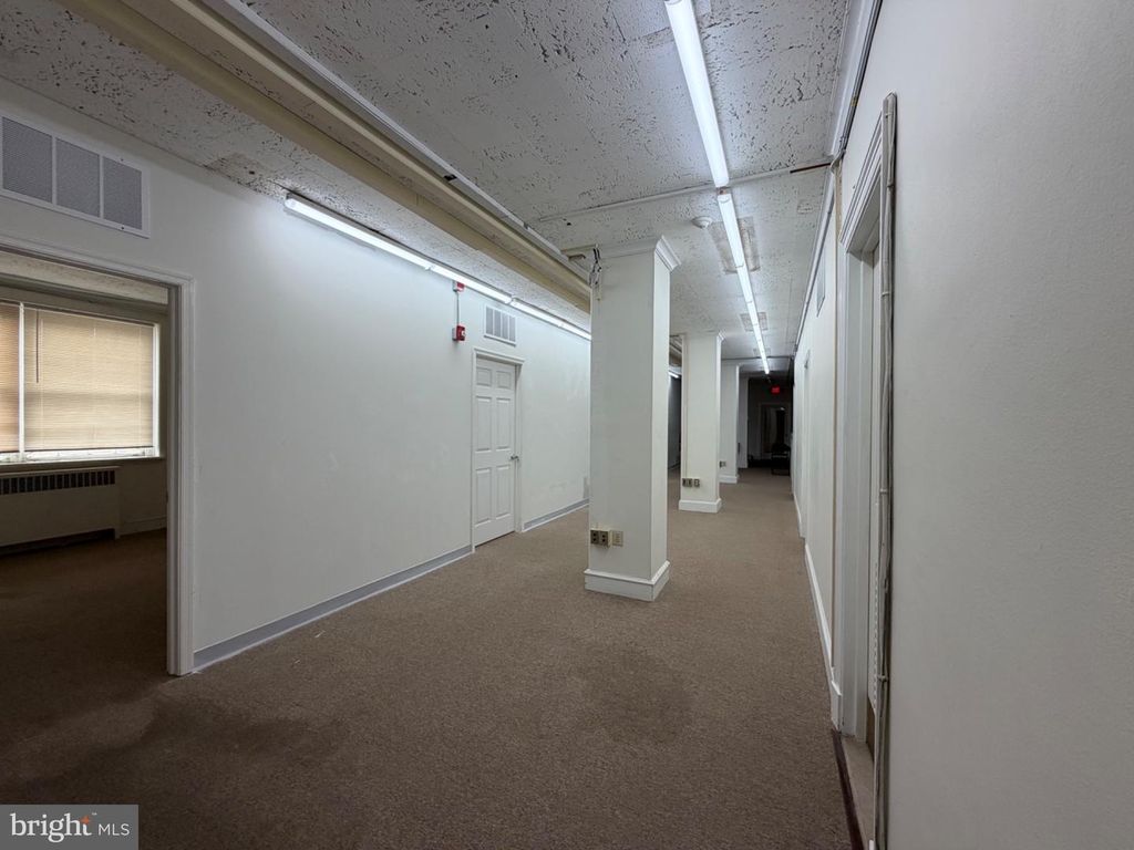 15 W FRONT ST, TRENTON, NJ 08608 — photo 2