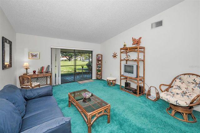 1333 SHADY PINE WAY F, Tarpon Springs, FL 34688