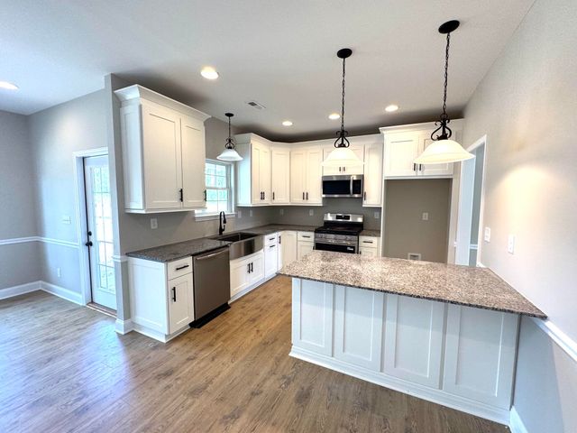 2419 Edgefield Highway, Aiken, SC 29801