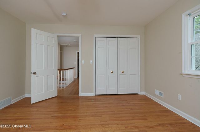 1366 Rosehill Boulevard, Niskayuna, NY 12309