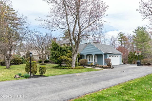 1366 Rosehill Boulevard, Niskayuna, NY 12309