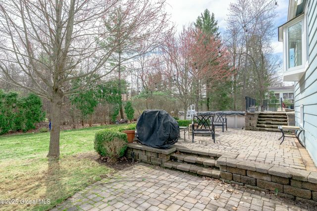 1366 Rosehill Boulevard, Niskayuna, NY 12309