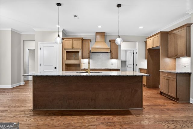 240 Jay Trail, Fayetteville, GA 30215