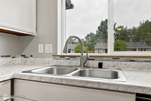 1839 Bellevue Loop, Anchorage, AK 99515