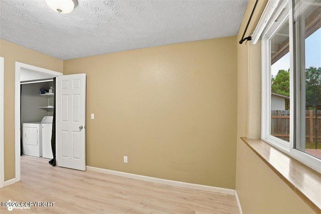 1839 Bellevue Loop, Anchorage, AK 99515