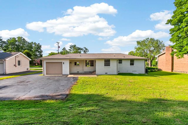 644 Topeka Dr, Hermitage, TN 37076